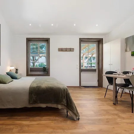 Eichengefluester Kranichzimmer Appartamento