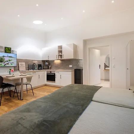 Appartamento Eichengefluester Kranichzimmer