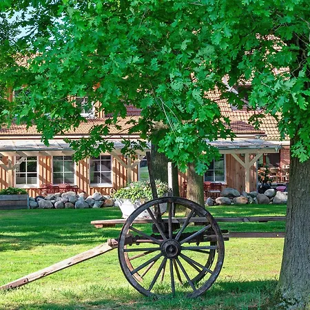 Eichengefluester Kranichzimmer * Wagenfeld