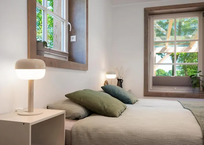 Eichengefluester Kranichzimmer