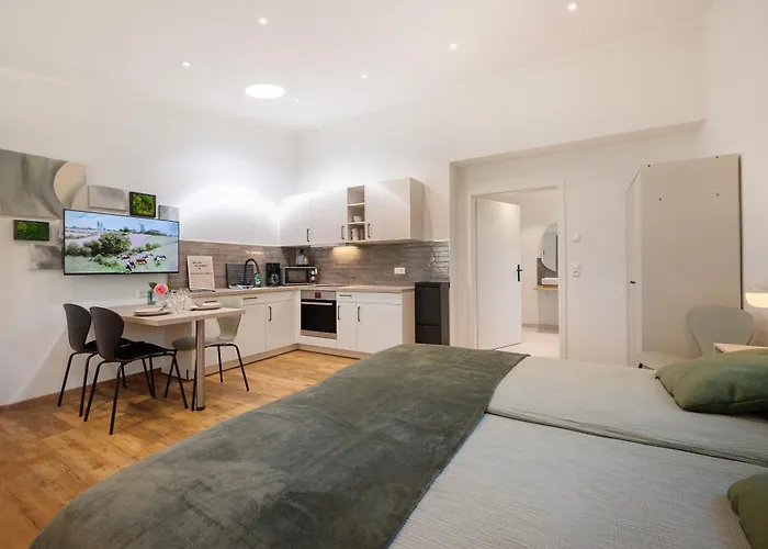 Appartement Eichengefluester Kranichzimmer