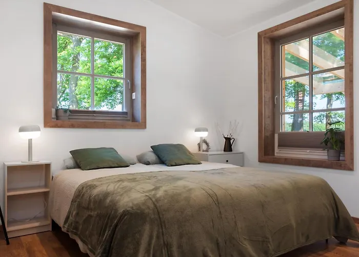 Eichengefluester Kranichzimmer * Wagenfeld